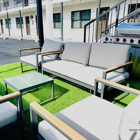The Moose #8 - Modern Luxe Loft With King Bed & Free Parking & Wifi Apartment Memphis Exterior photo