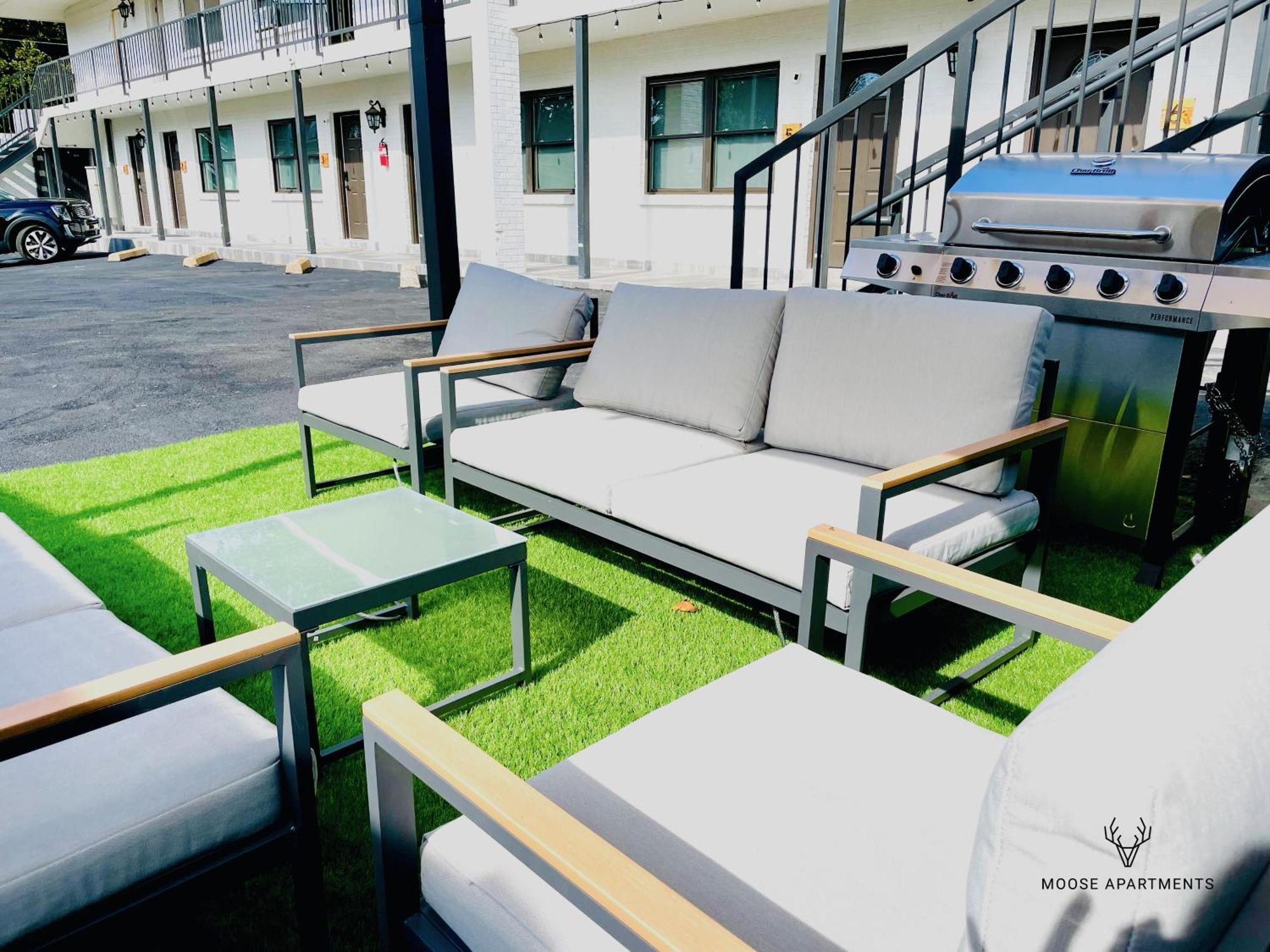 The Moose #8 - Modern Luxe Loft With King Bed & Free Parking & Wifi Apartment Memphis Exterior photo